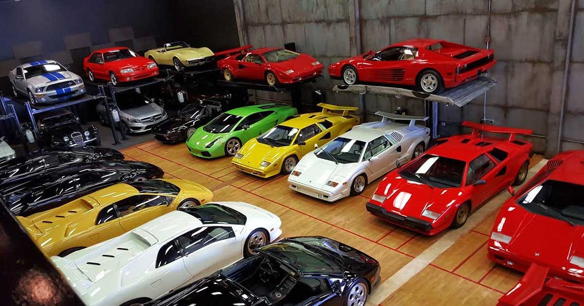 The Art of Displaying Diecast Models: Creating Eye-Catching Arrangements