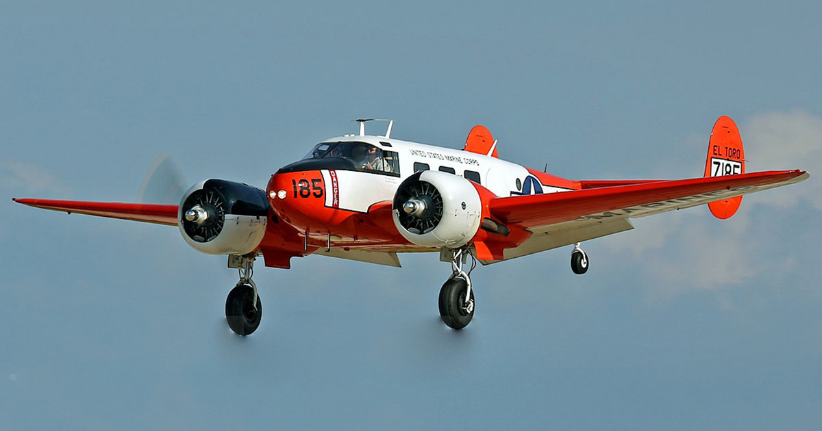 Why Diecast Aircraft Are Must-Haves For Aviation Fans And How They Compare To Plastic Kits