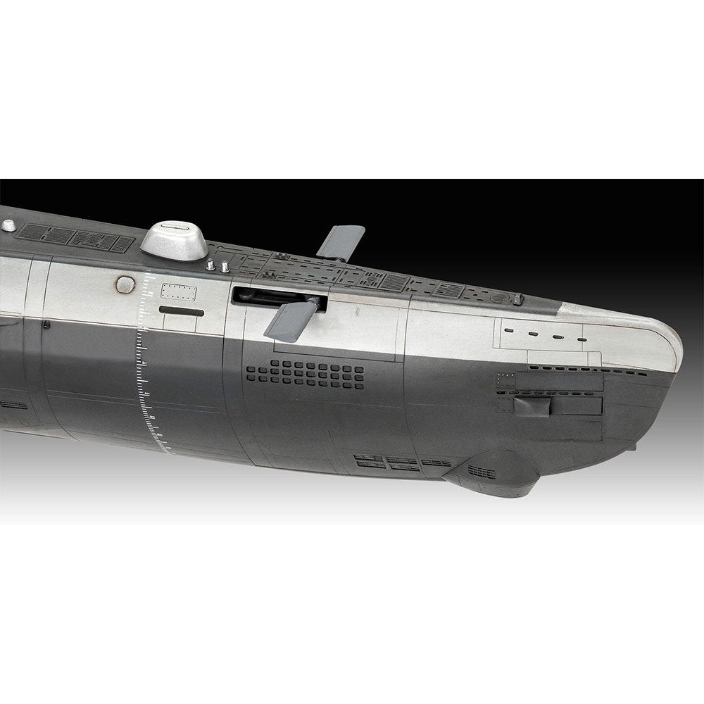 REVELL 1/144 70 YEARS BUNDESWEHR - WILHELM BAUER TYPE 206A CLASS 2