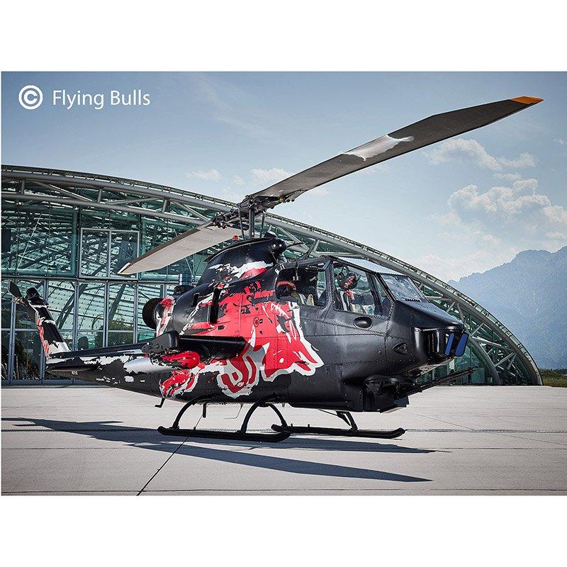 REVELL AH-1F Cobra: Flying Bulls 25th Anniversary Gift Set