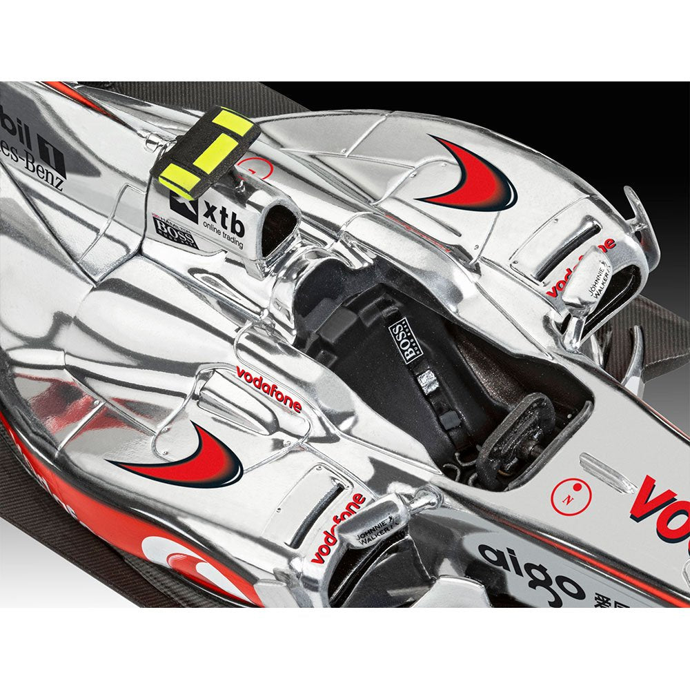 REVELL 1/24 VODAFONE MCLAREN MERCEDES MP4-25 - LEWIS HAMILTON