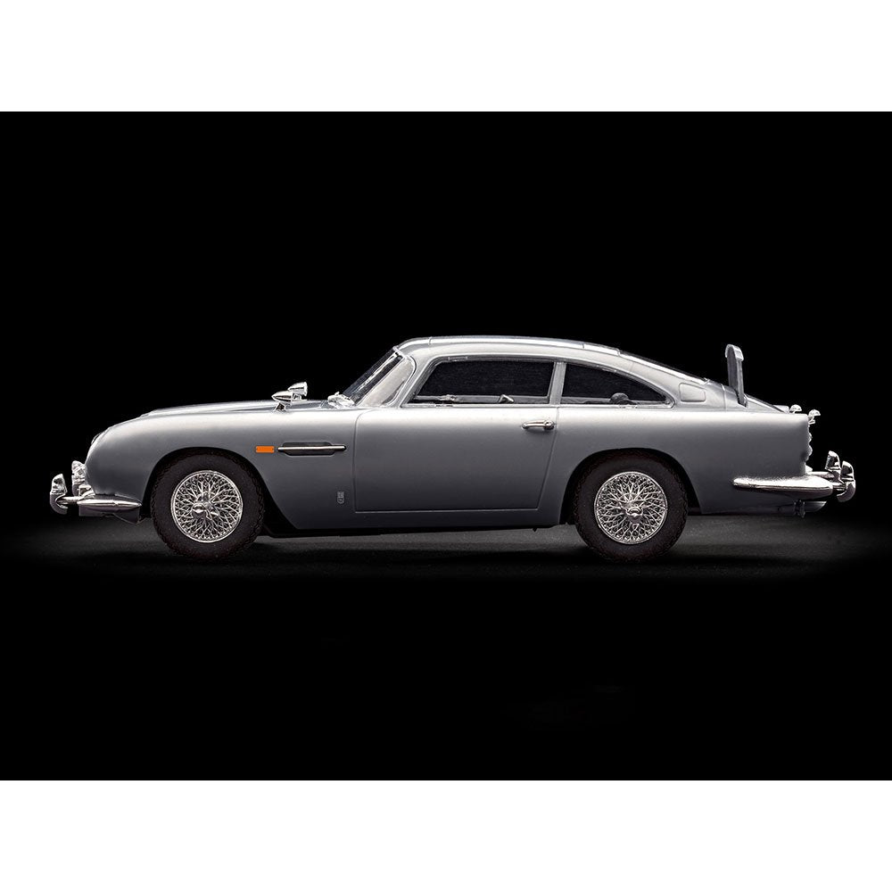 REVELL 1/24 JAMES BOND ASTON MARTIN DB5 - CLICK SYSTEM