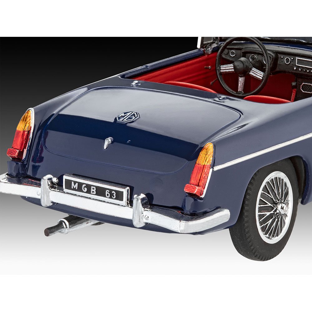 REVELL 1/32 MGB ROADSTER - 75 YEARS OF PLASTIC MODELLING