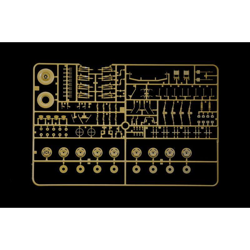 ITALERI 1/35 Sd.Kfz.234/2 Puma