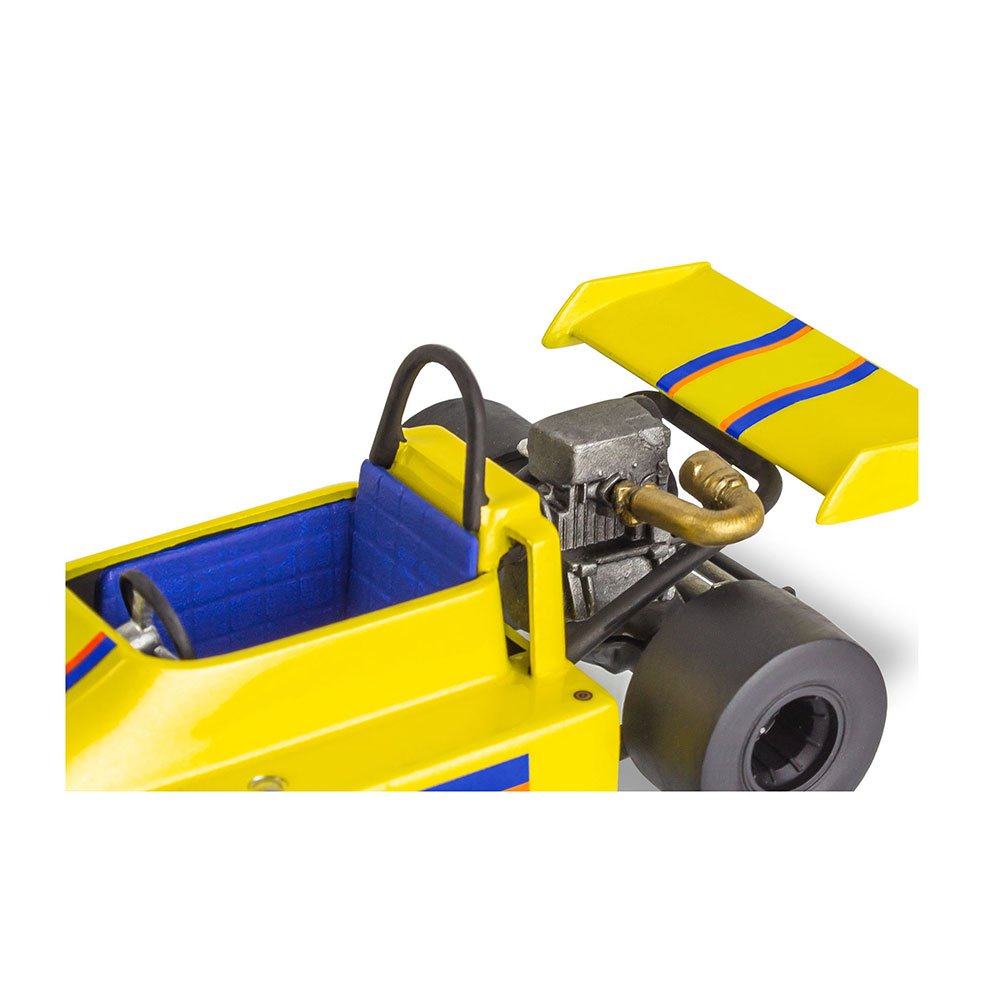 REVELL 1/25 1978 CHEVY 4X4 PICKUP WITH GO-KART AND TRAILER