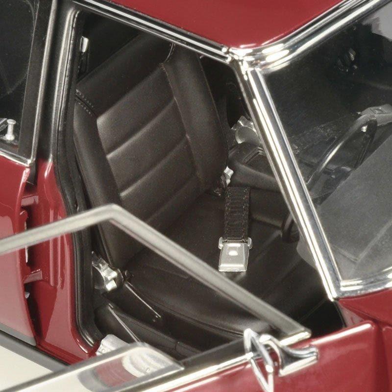 CLASSIC CARLECTABLES 1/18 Holden Monaro GTS Burgundy Sedan