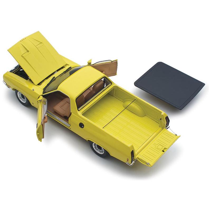 CLASSIC CARLECTABLES 1/18 Ford XC Utility Pine N Lime