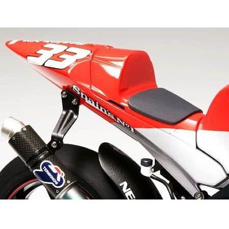 TAMIYA 1/12 Yamaha YZR-M1 '04 No.7/No.33