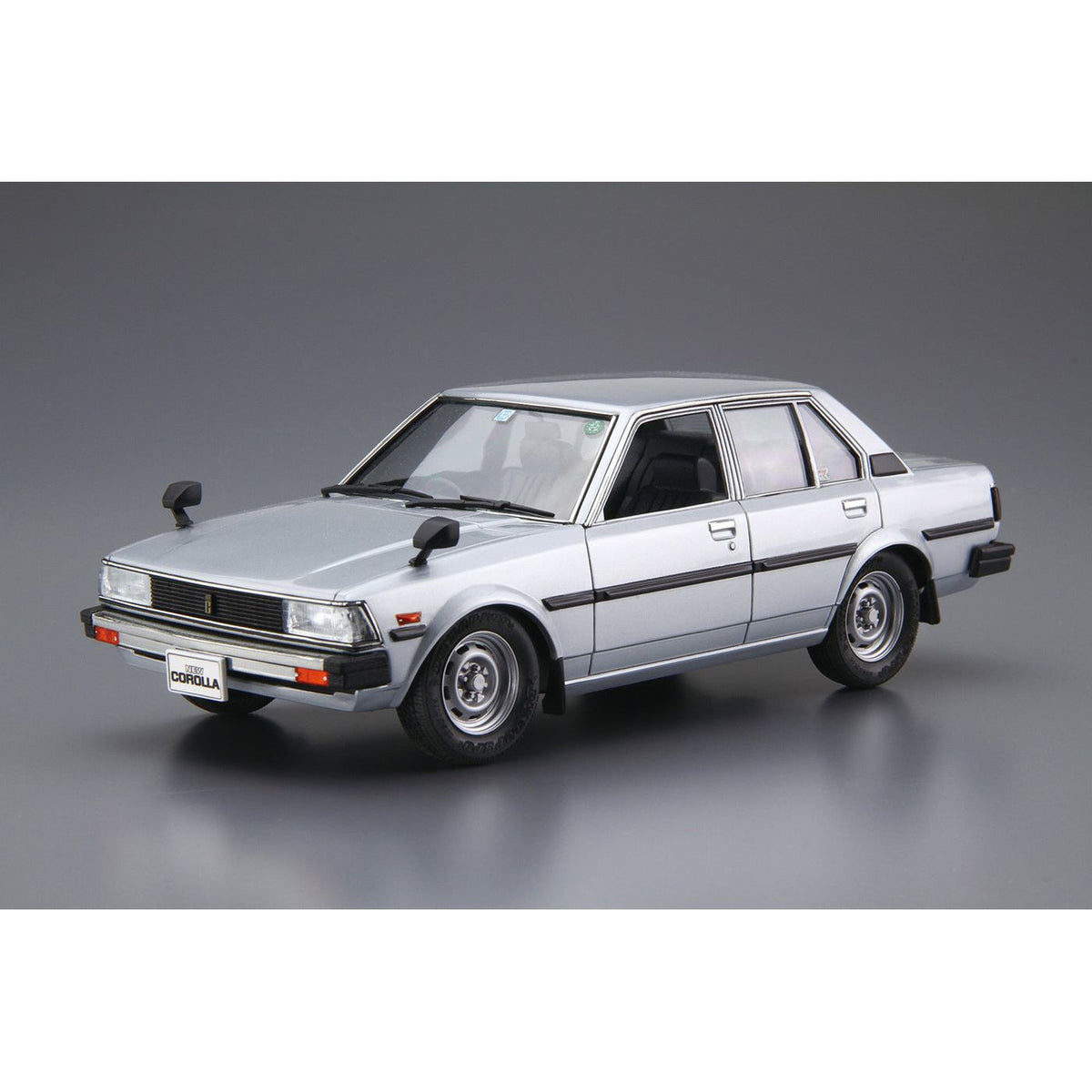 AOSHIMA 1/24 Toyota E71/70 COROLLA Sedan GT/DX '79