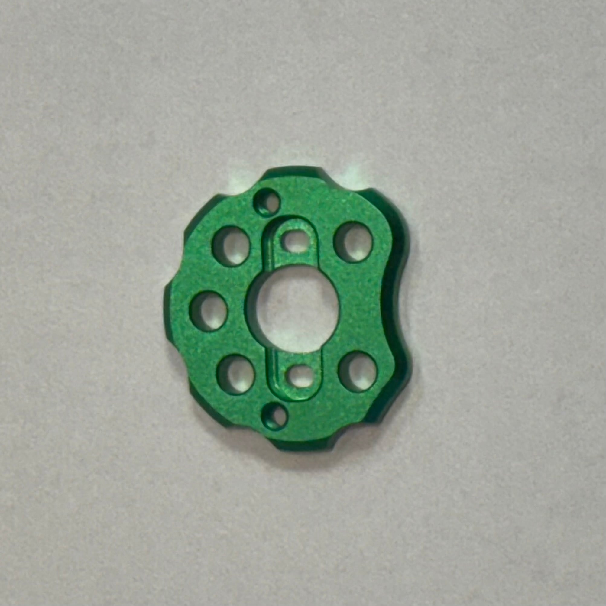 PINE BEACH 380 Motor Adapter MK2 for Tamiya Grasshopper / Mighty Frog / Wild One / Hornet Green