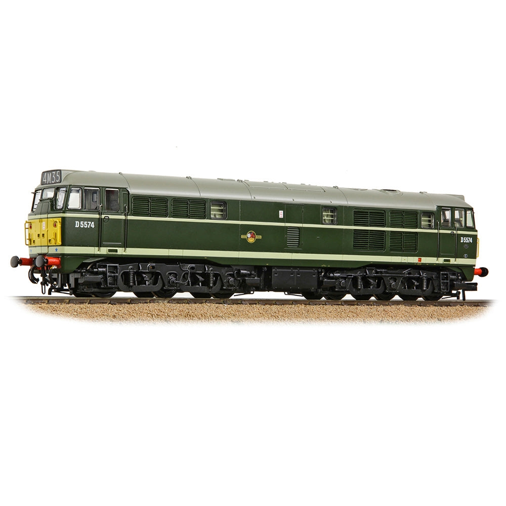Class 30 D5574 BR Green (Small Yellow Panels)