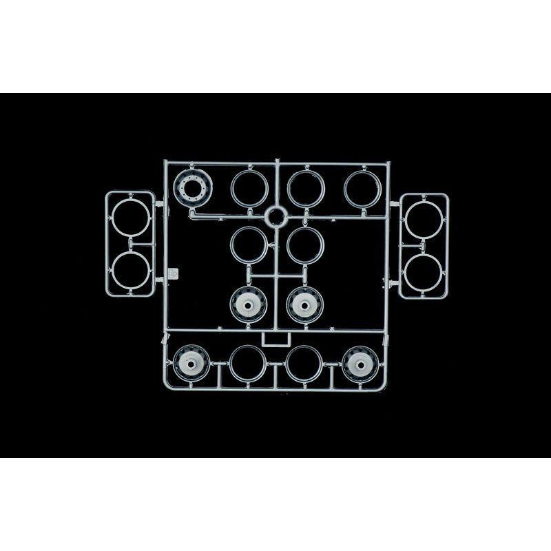 ITALERI 1/24 Freightliner FLD 120 Special