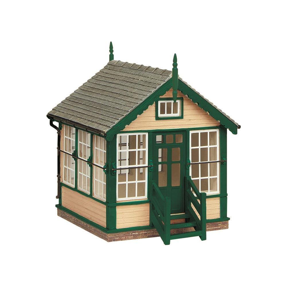 SCENECRAFT OO Platform Mounted Signal Box Green