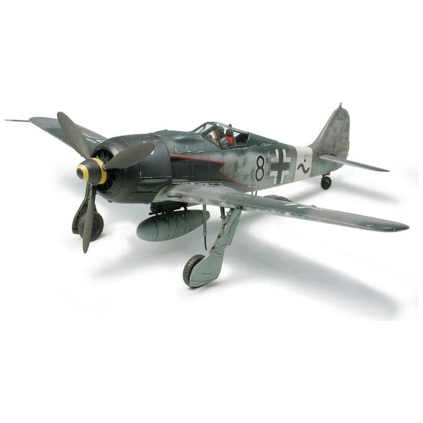 TAMIYA 1/48 Focke Wulf Fw190A.8A/A8R2