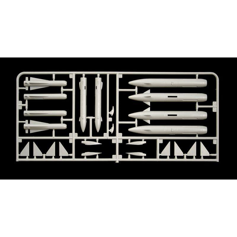 ITALERI 1/48 JAS 39 A Gripen