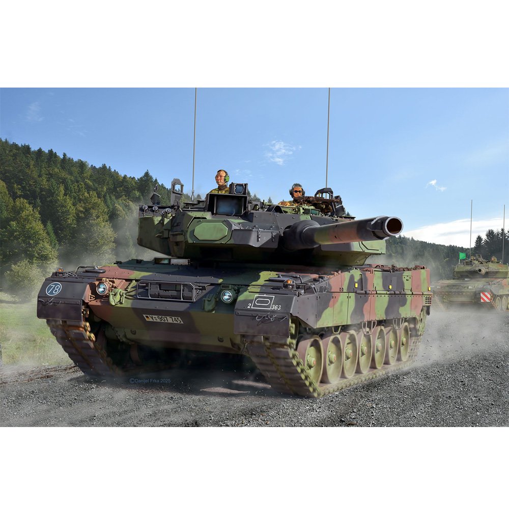 REVELL 1/35 Model Set Leopard 2A7A1