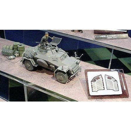 TAMIYA 1/35 Sd.Kfz.222 Leichter Panzerspahwagen (4x4)