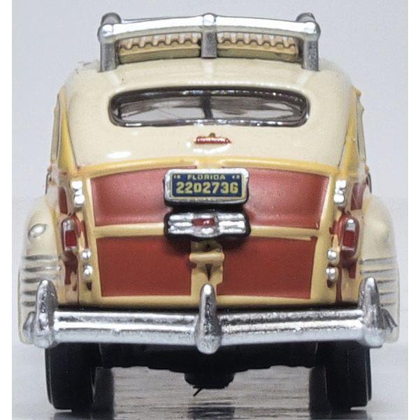 OXFORD 1/87 Chrysler T & C Woody Wagon 1942 Catalina Tan