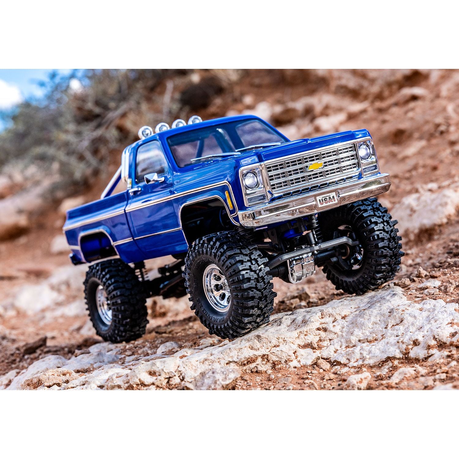 TRAXXAS 1/18 TRX-4M Chevrolet K10 High Trail Edition 4x4 Trail Crawler Blue