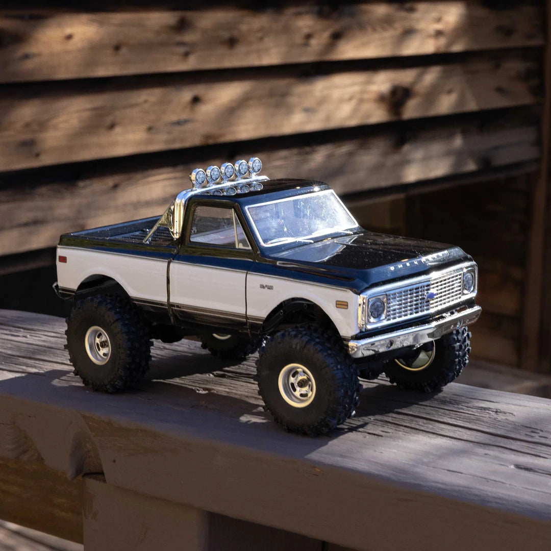 AXIAL 1/24 SCX24 1971 Chevrolet C10 Crawler RTR, Black