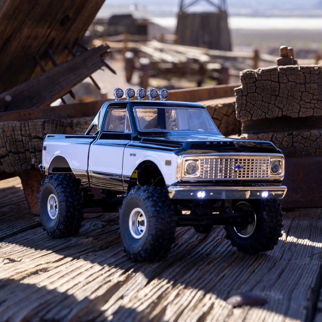 AXIAL 1/24 SCX24 1971 Chevrolet C10 Crawler RTR, Black
