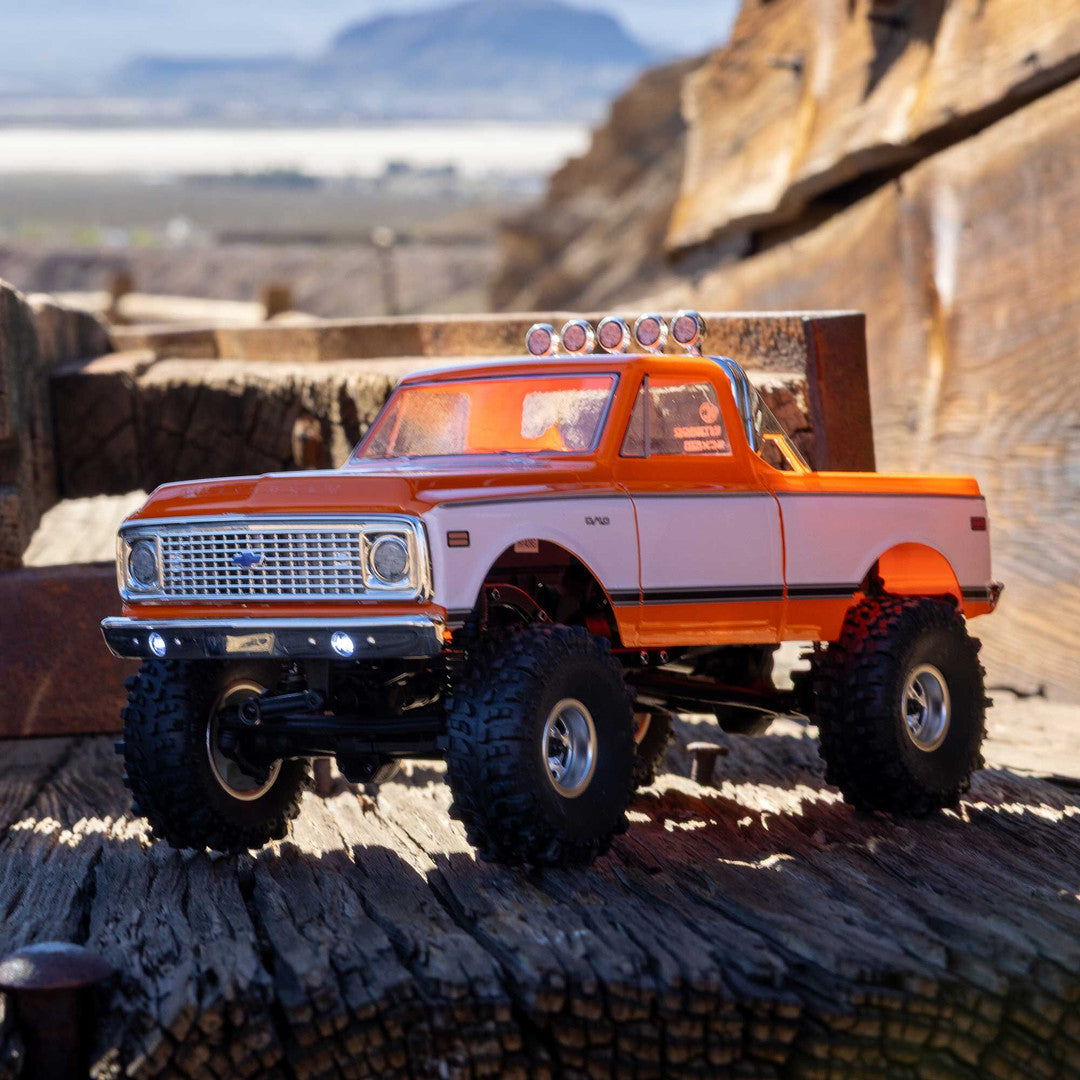AXIAL 1/24 SCX24 1971 Chevrolet C10 Crawler RTR, Orange