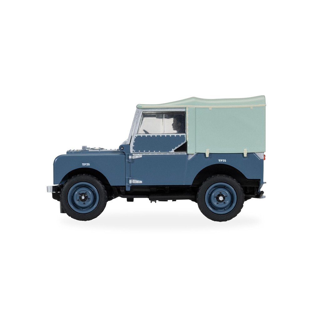SCALEXTRIC 1/32 Land Rover Series 1 - RAF Edition