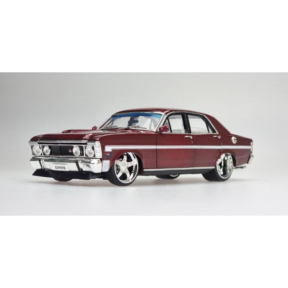 DDA COLLECTIBLES 1/24 Cherry Bomb XW Custom Slammed