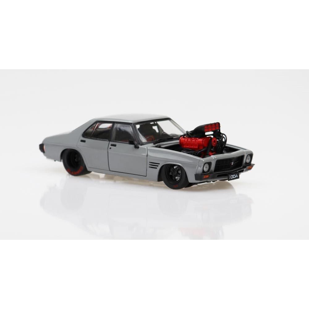 DDA 1/24 Cool Grey Blown HQ Custom Monaro