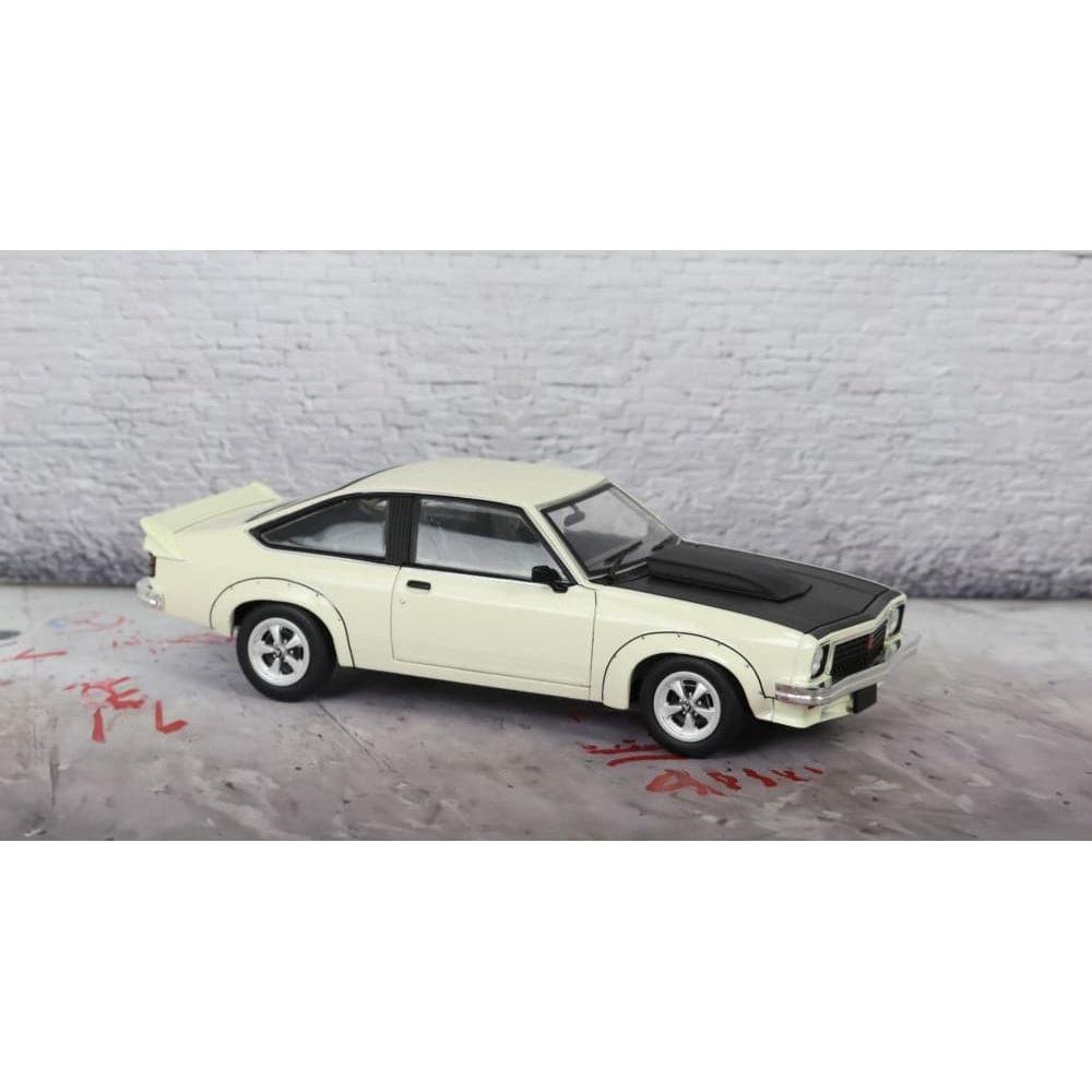 DDA 1/24 A9X Torana 308 Factory Car