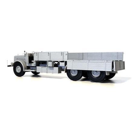 Das Werk 1/35 Faun L900 incl. Sd.Ah.115 Plastic Model Kit
