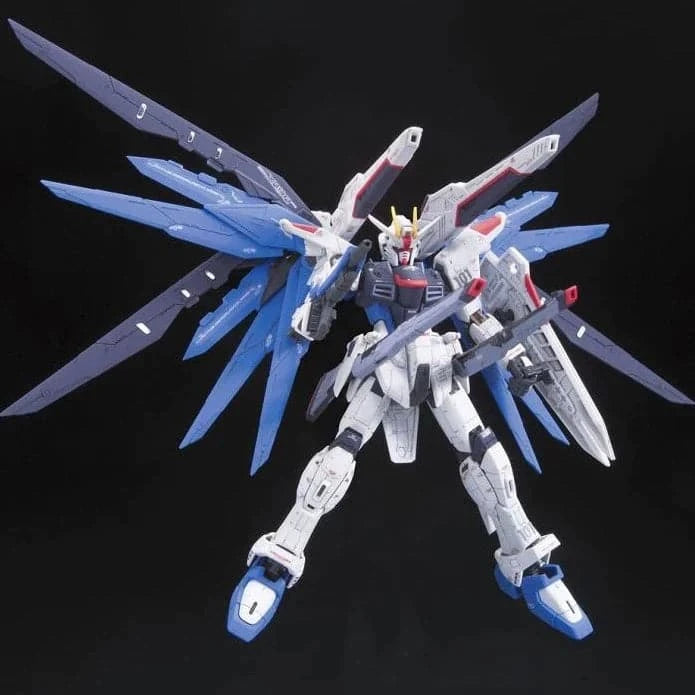 BANDAI 1/144 RG Freedom Gundam