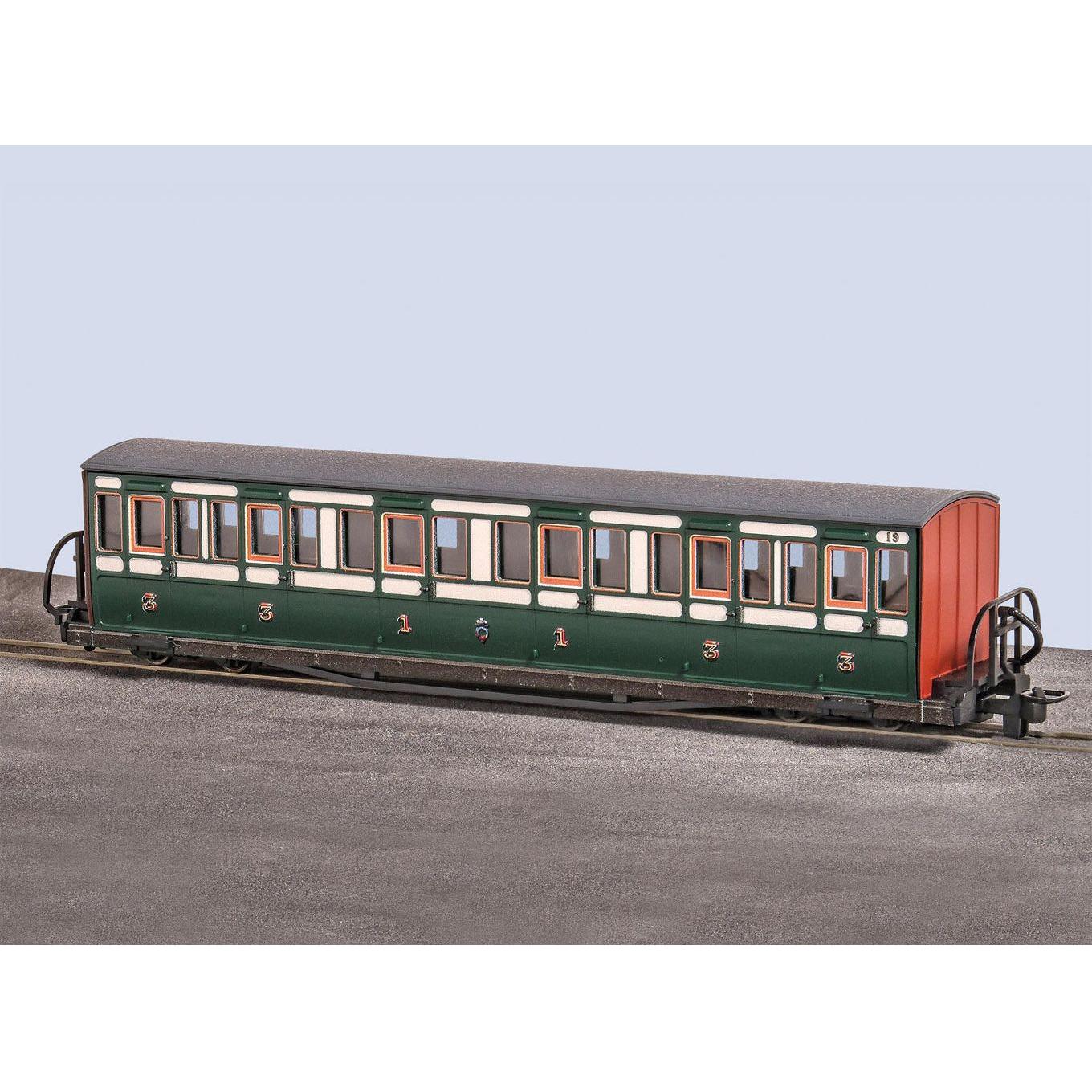 PECO GLT OO9 FR Short "Bowsider" Bogie Coach - Early Preservation Green 19 (GR621A)