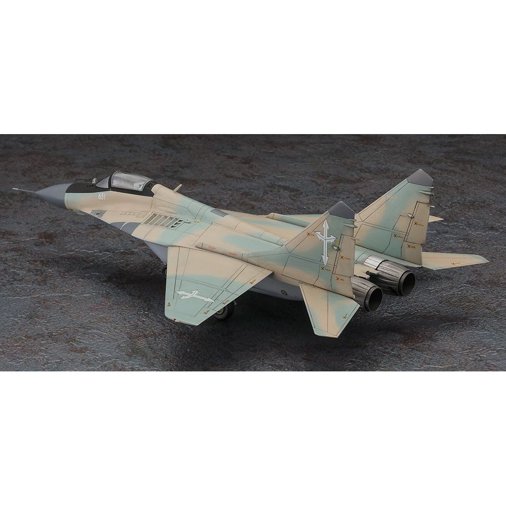 HASEGAWA 1/72 'Macross Zero' Mikoyan-29