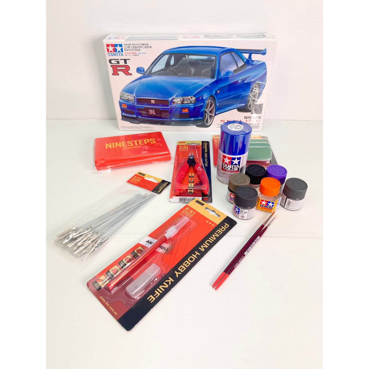 Hearns Hobbies Complete Model Building Starter Bundle – Tamiya 1/24 Nissan Skyline GT-R R34