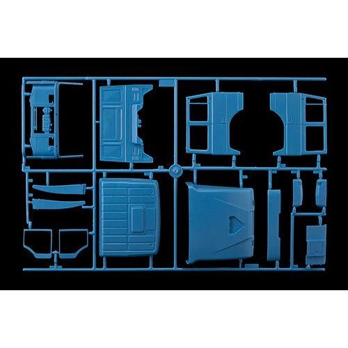 ITALERI 1/24 Iveco Turbostar Tricolore