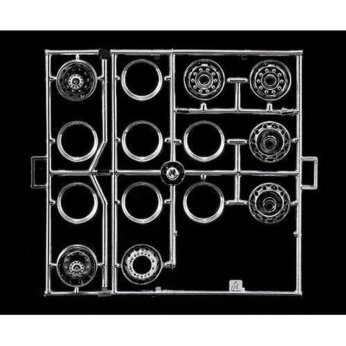 ITALERI 1/24 Iveco Turbostar Tricolore