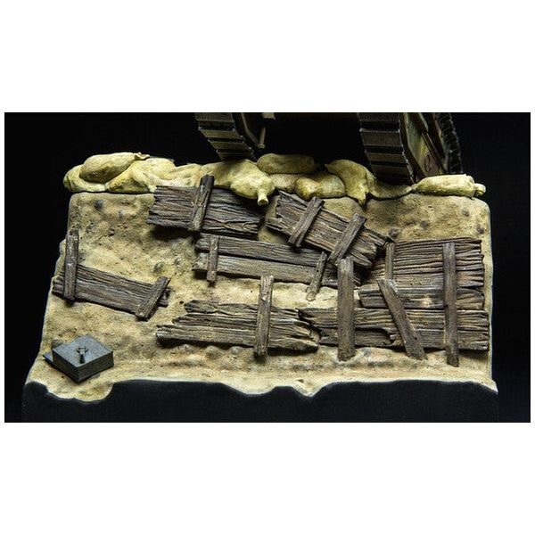 MENG 1/35 French FT-17 Tank with Rivetted Turret