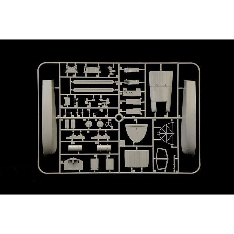 ITALERI 1/35 M.T.M. "Barchino"with Crew