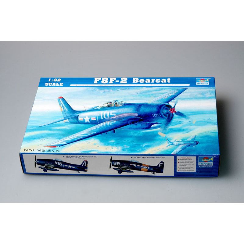 Trumpeter 1/32 F8F-2 Bearcat