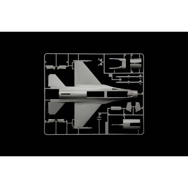 ITALERI 1/48 F-16C Fighting Falcon