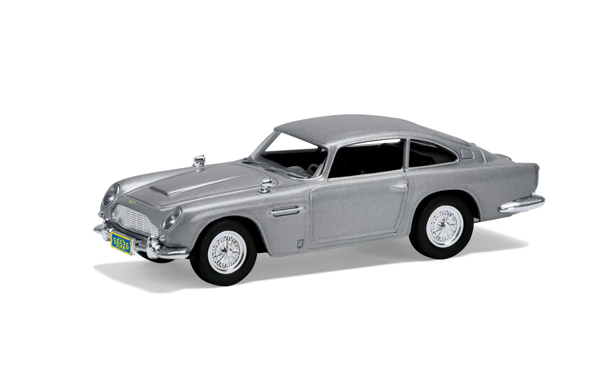 CORGI 1/36 James Bond 007 - Aston Martin DB5 - Casino Royale (20TH ANNIVERSARY)