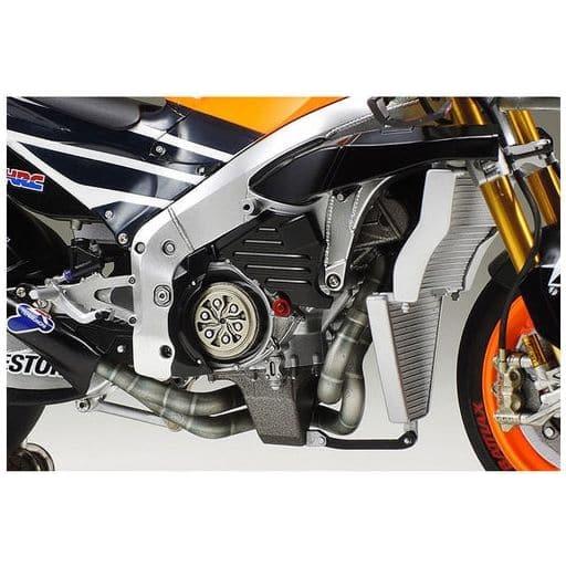 TAMIYA 1/12 Repsol Honda RC213V '14