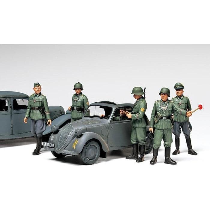 TAMIYA 1/35 Simca 5 Staff Car (German Army)