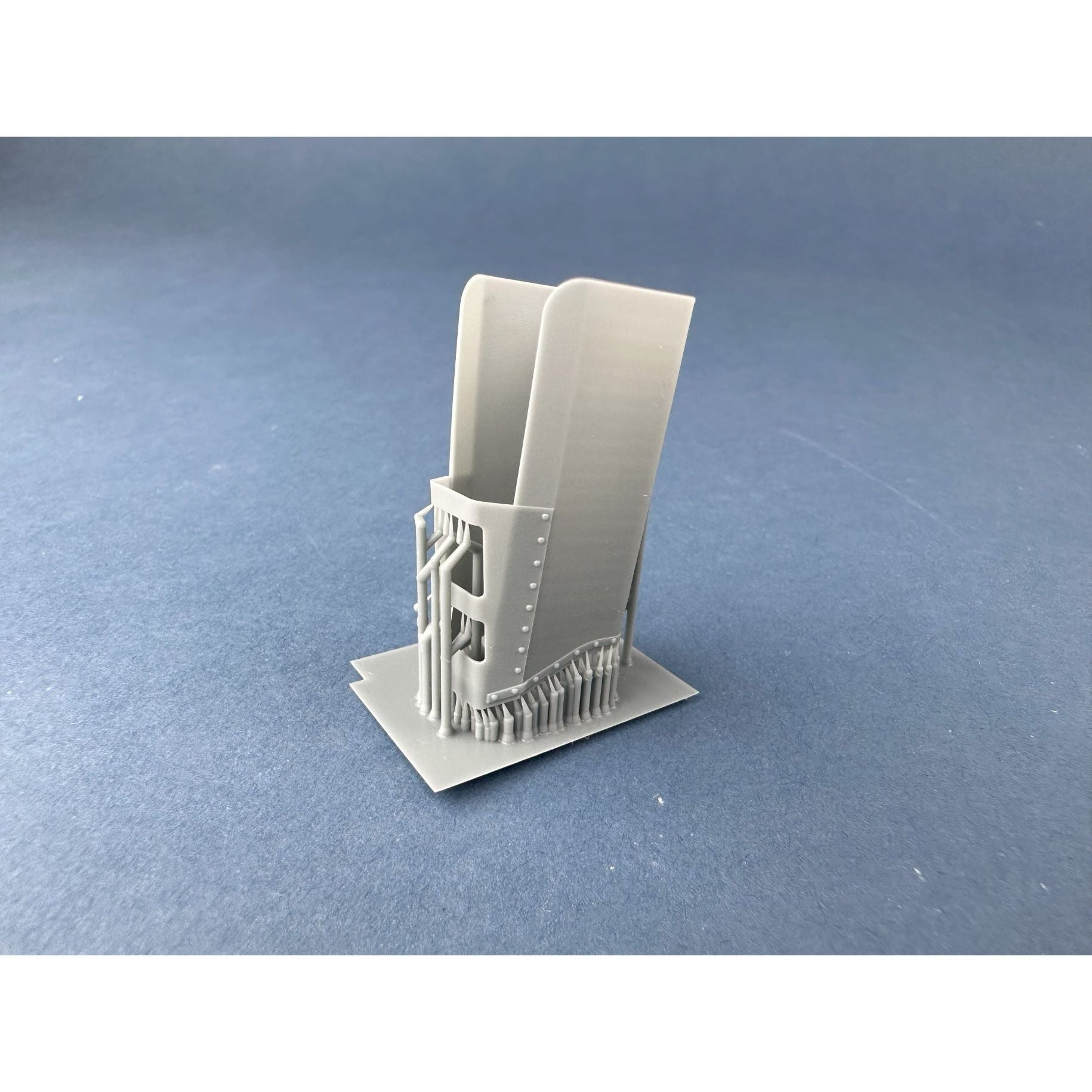 COPPER STATE MODELS 1/35 Garford-Putilov Gun's Armoured Cowl