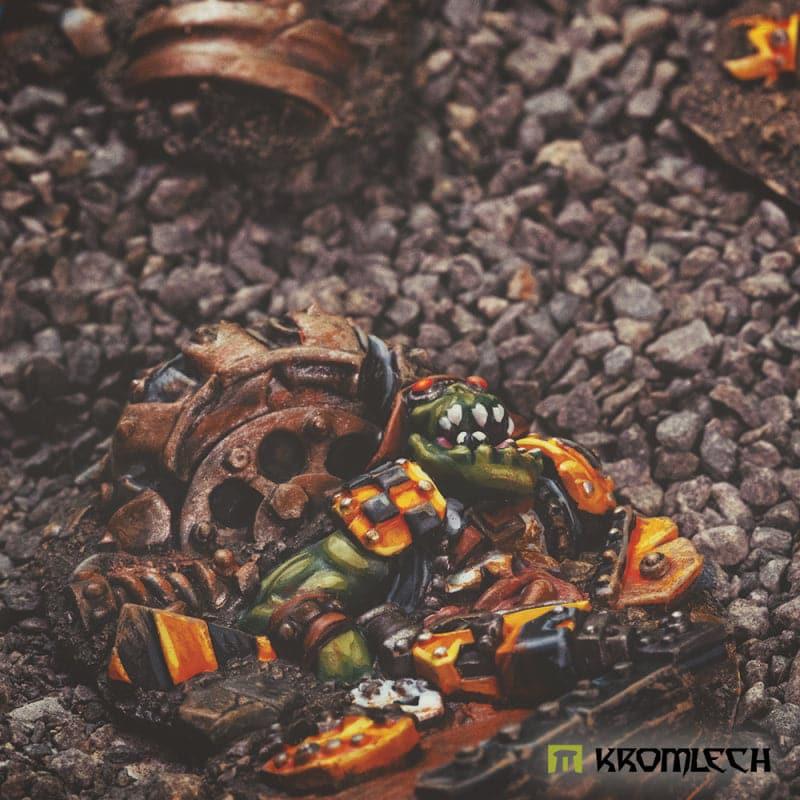 KROMLECH Large Orc Casualties Basing Kit (5)