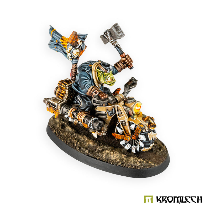 KROMLECH Orc Greatcoat Biker 3