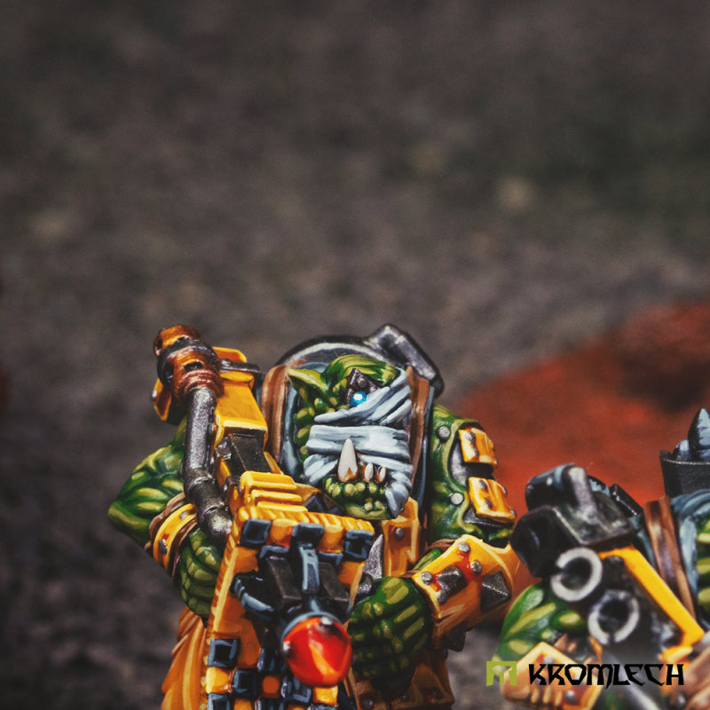 KROMLECH Orc Tank Hunters Heads (10)