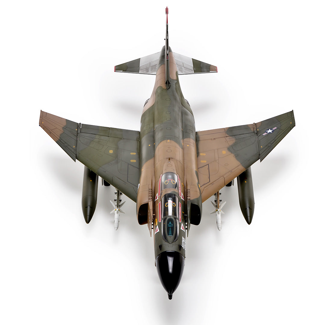 ZOUKEI MURA 1/48 F-4C Phantom II Wild Weasel IV Plastic Model Kit