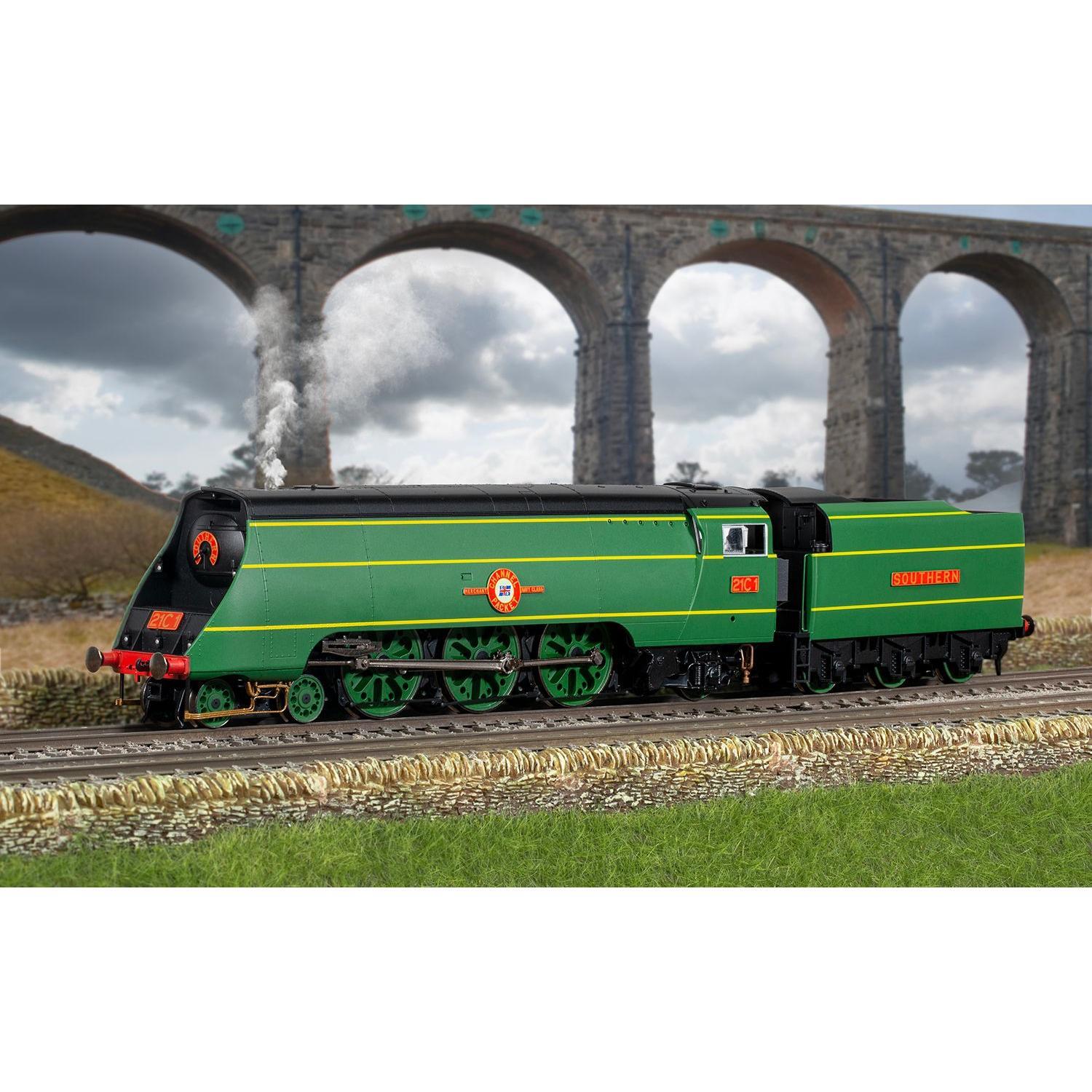 HORNBY OO Hornby SR - Merchant Navy Class - 21C1